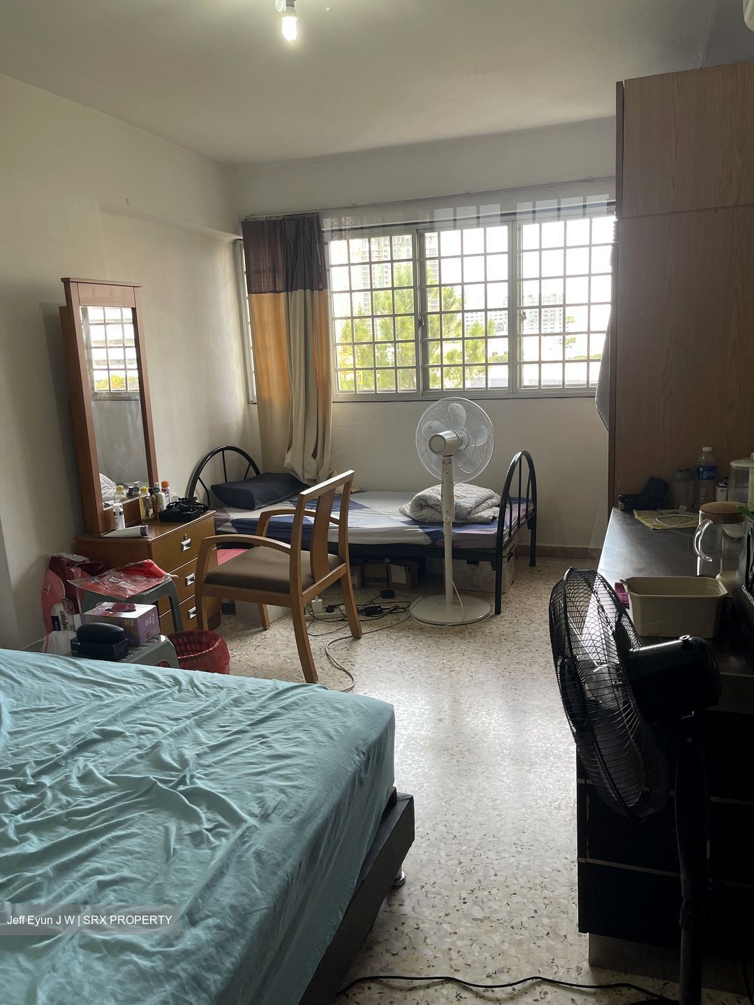 Blk 209 Jurong East Street 21 (Jurong East), HDB 5 Rooms #572280011